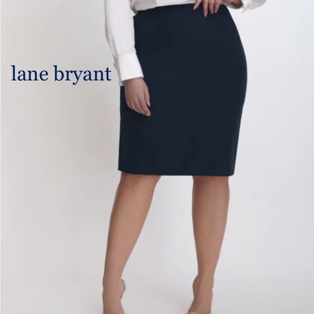 28W Lane Bryant Navy Straight/Pencil Skirt✏️
